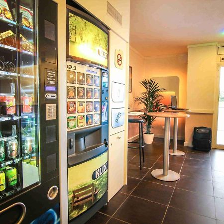 Ibis Budget Châteaudun Exteriör bild