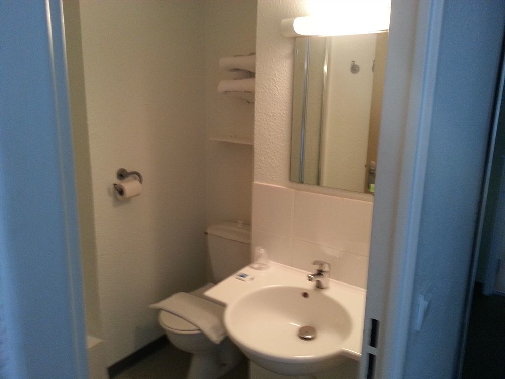 Ibis Budget Châteaudun Exteriör bild